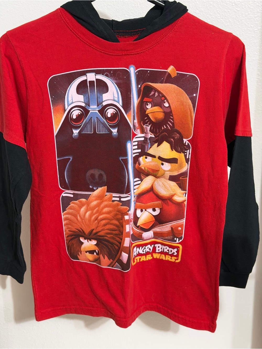 Angry Birds x Star Wars Shirt Boys Youth 10/12 Red Black Graphic Hoodie Hooded
